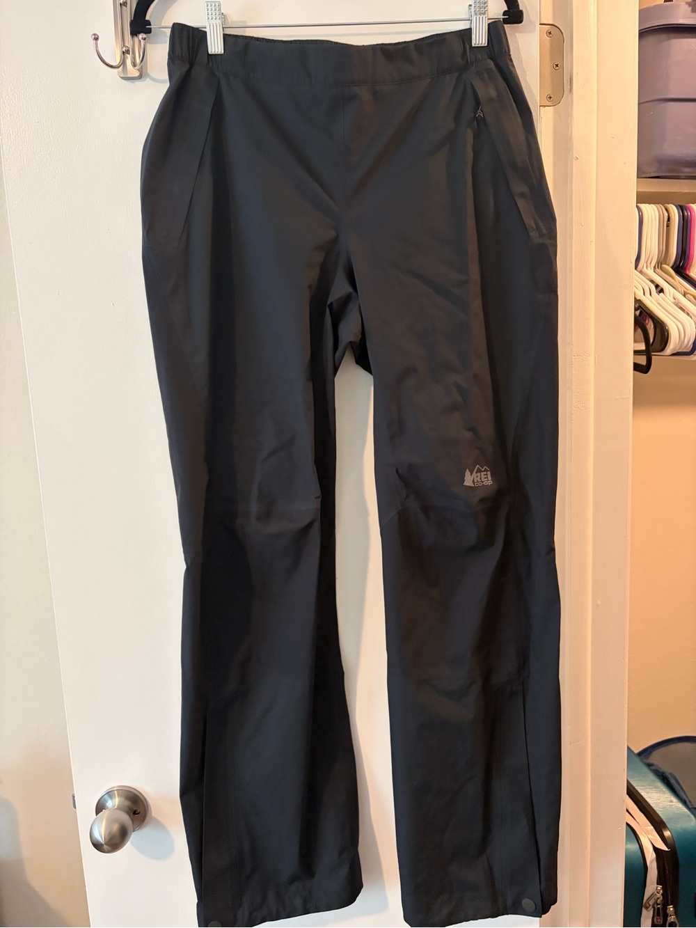 REI Black Women's GORETEX Rain Pants